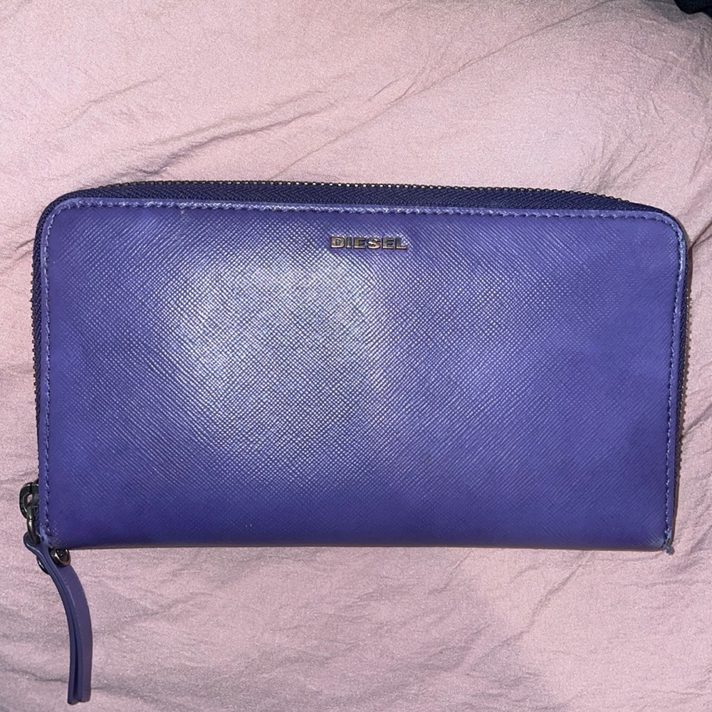 Diesel wallet